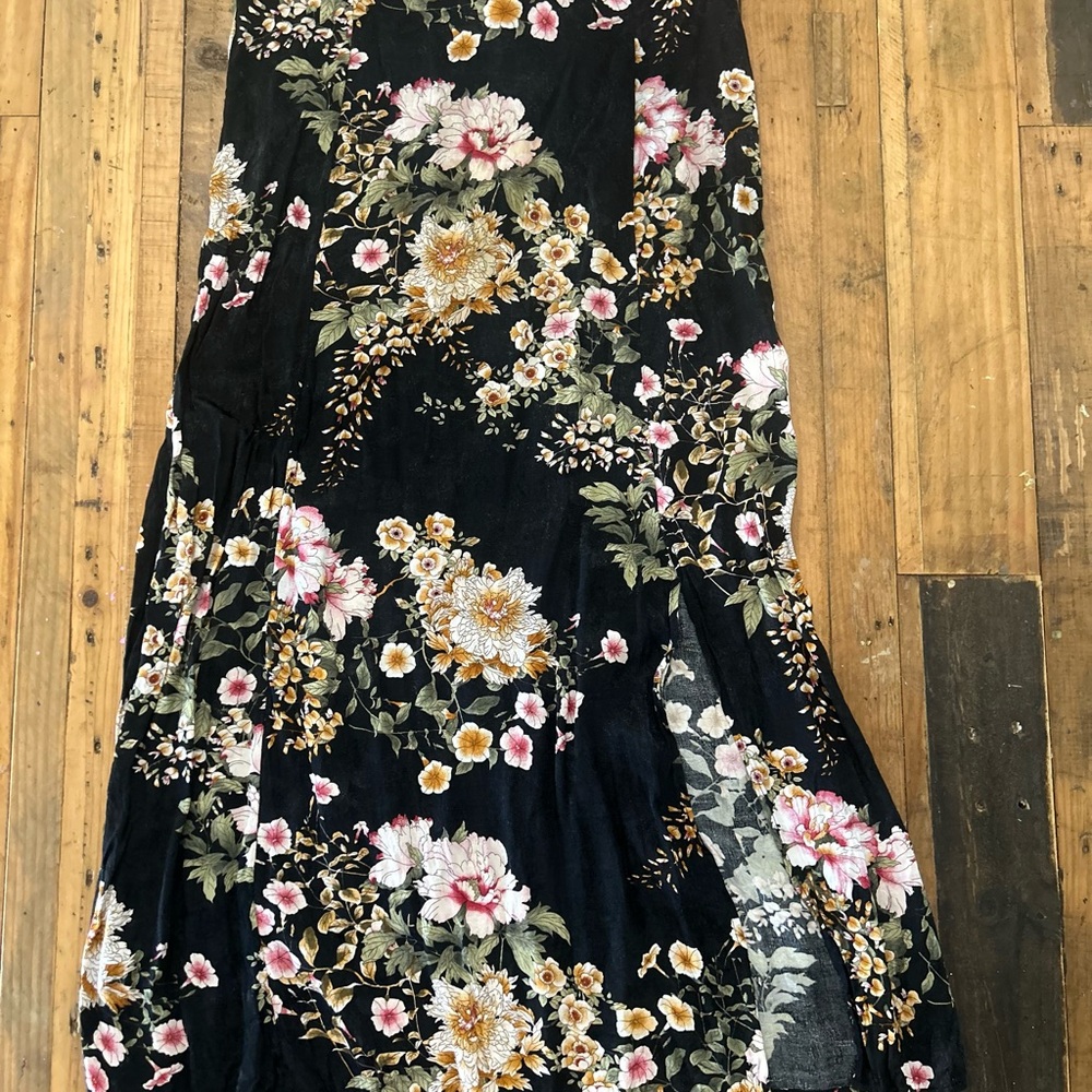 Anthropologie Mauve black Floral Maxi Skirt with Pink and Gold Blooms size 8